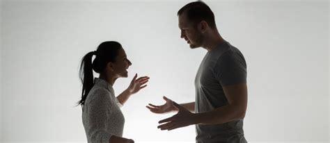 15 Signs Of A Verbally Abusive Relationship & How To Deal With It