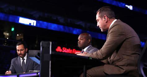 ESPN announcers apologize after unknowingly laughing about boxer who died