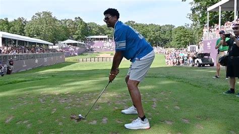 NBA Alum Jalen Rose’s Golf Swings Are Cringeworthy