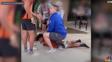 Off Duty Chicago Cop Facing Felony Charges After Kneeling on Black Teen's Back