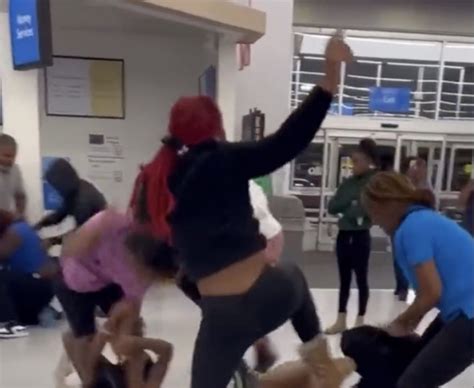 Walmart Shoppers Have A Massive Brawl Inside Of The Store Near Self-Checkout Area [ Video]