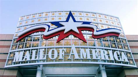 Giants players inside Mall of America during deadly shooting