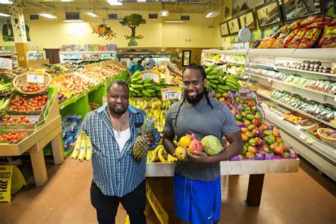 This Black-owned grocery with 38 stores recently got $13.5 million to buy six more