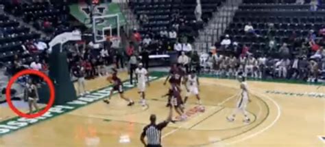 Cheerleader Escorted Away From MVSU-Alabama A&M Game After Shoving Basketball Player