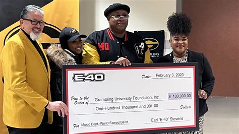 E-40 Sprinkles A $100K Bag On Grambling University Alma Mater