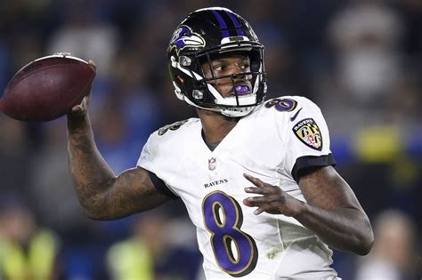 Lamar Jackson Requests Trade From Ravens, Writes Open Letter to Fans
