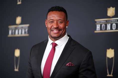 Willie McGinest charged with assault with a deadly weapon in alleged nightclub attack